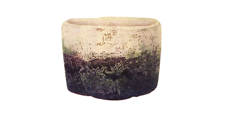 Below are some examples of beautiful Raku pottery: