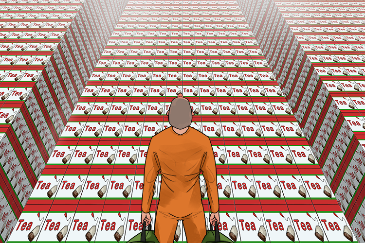 There was a huge amount of it, the con couldn't decide how much tea to take (quantité)